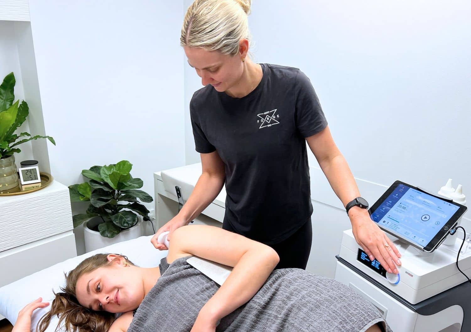 modern physiotherapy treatment at Forge West End Brisbane using advanced technology
